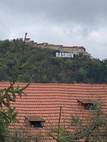 Pensiunea Casa Saxonia Rîşnov Exteriör bild