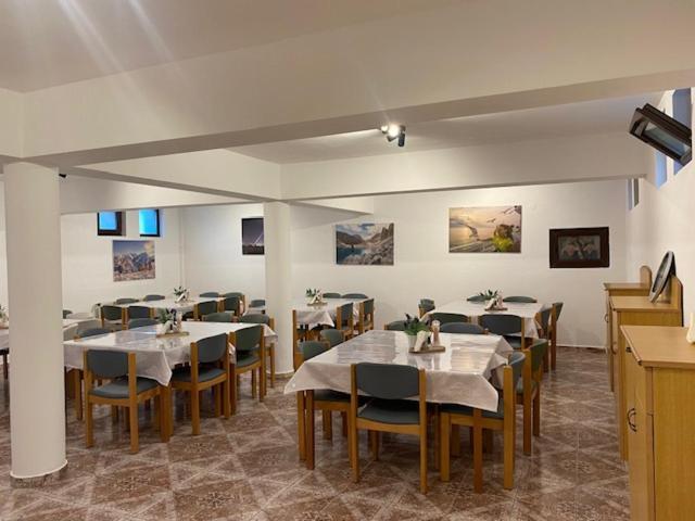 Pensiunea Casa Saxonia Rîşnov Exteriör bild