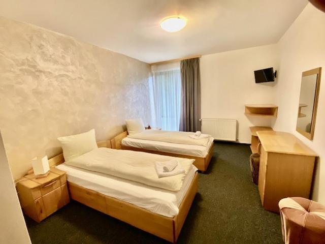 Pensiunea Casa Saxonia Rîşnov Exteriör bild