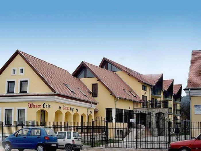 Pensiunea Casa Saxonia Rîşnov Exteriör bild